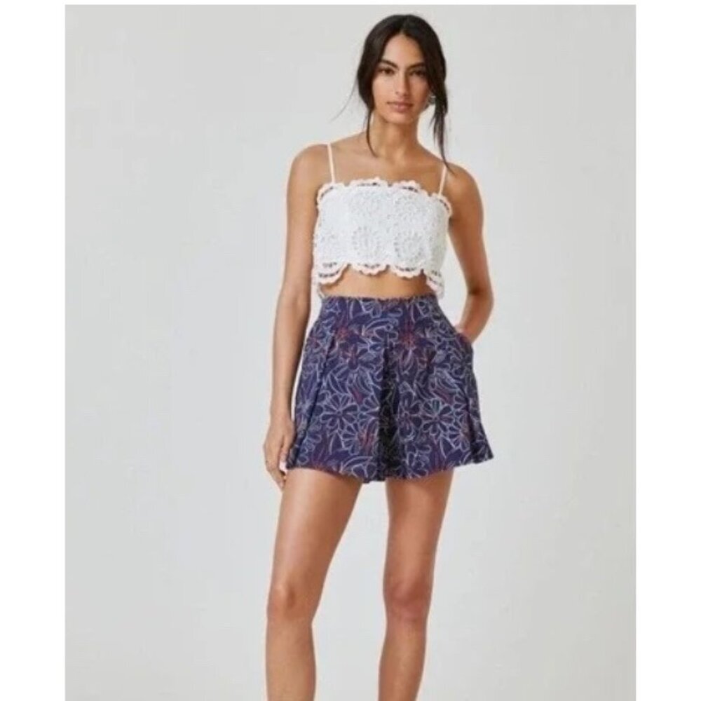 Maeve + Anthropologie Preppy  Floral Sketch Navy Blue Girlie Skort 6